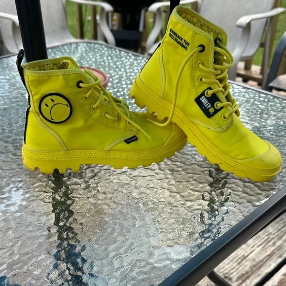 Palladium Bright Yellow Women's Sneakers - Picture 1 of 8